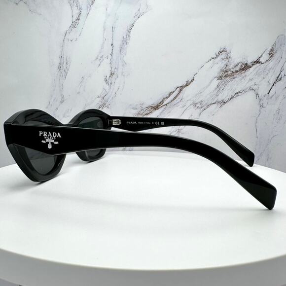 New PRADA Sunglasses Black Butterfly Cat Eye Logo Symbole Logo New - Picture 10 of 16